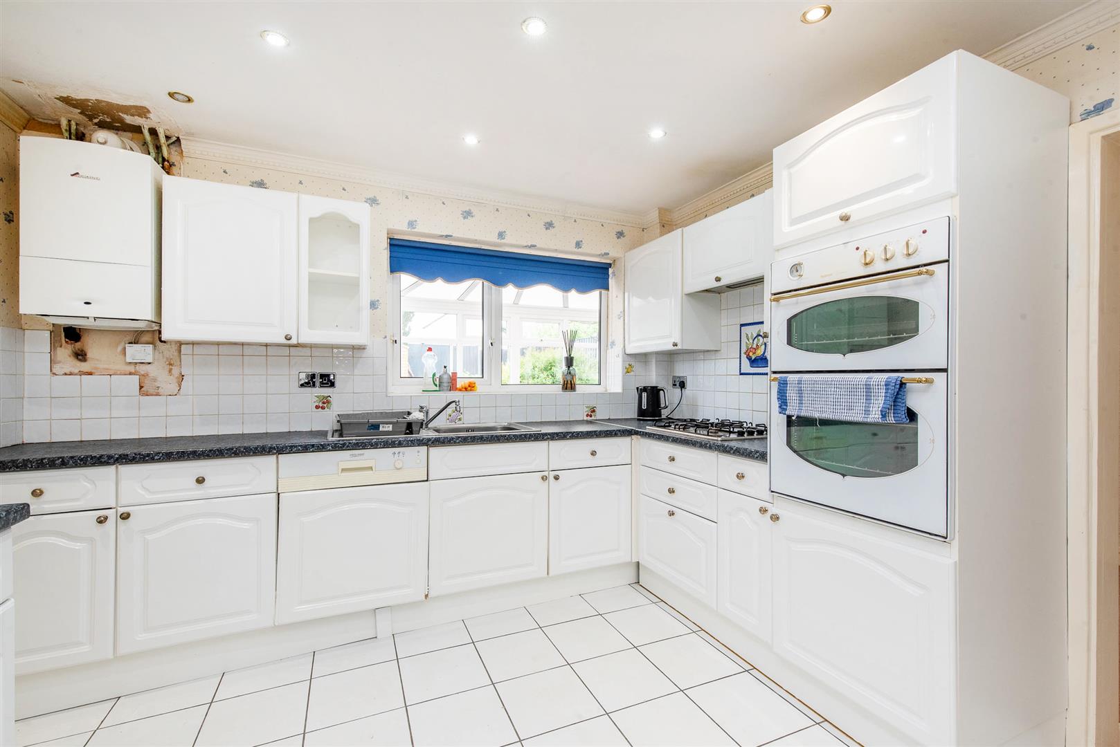 3 bed property in Broadfield Drive, Leyland